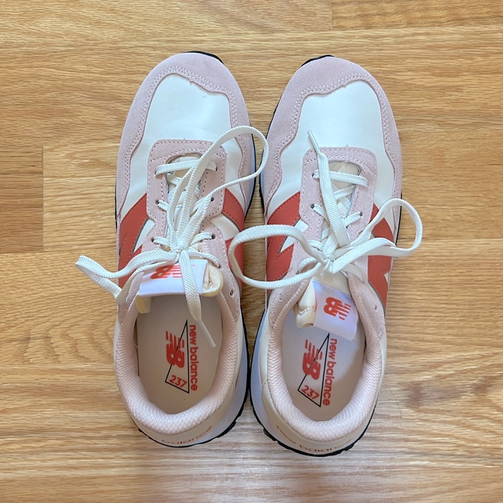 LIKE NEW New balance 237 Unisex